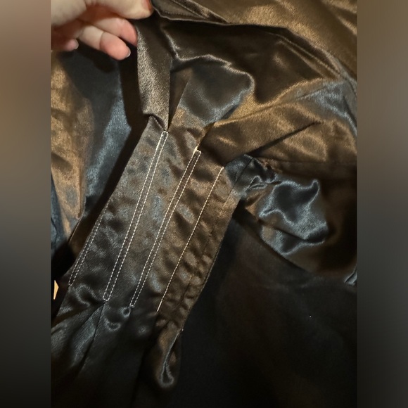 Zoey W. Black satin feeling top dramatic ruffle sleeve high neck pleated Sz S - Picture 8 of 11